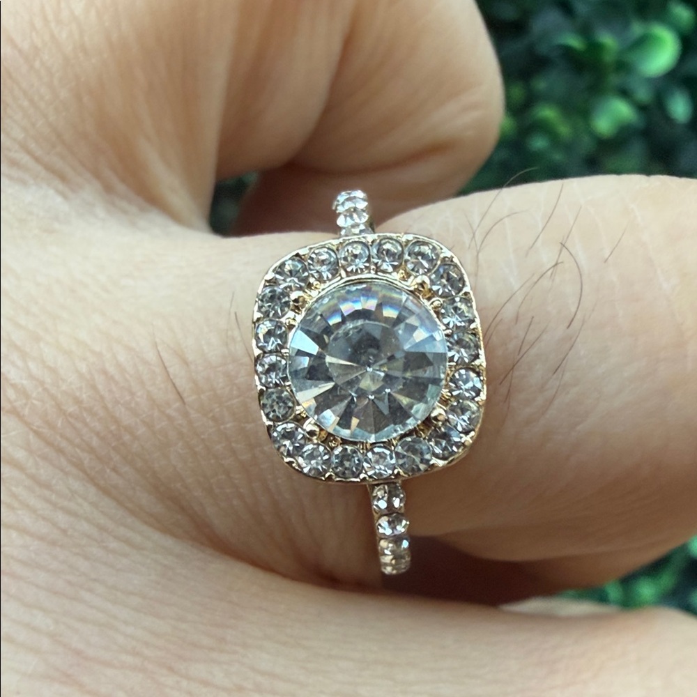 Adjustable Fashion Jewelry Gold and Silver Crystal Ring - Picture 4 of 4